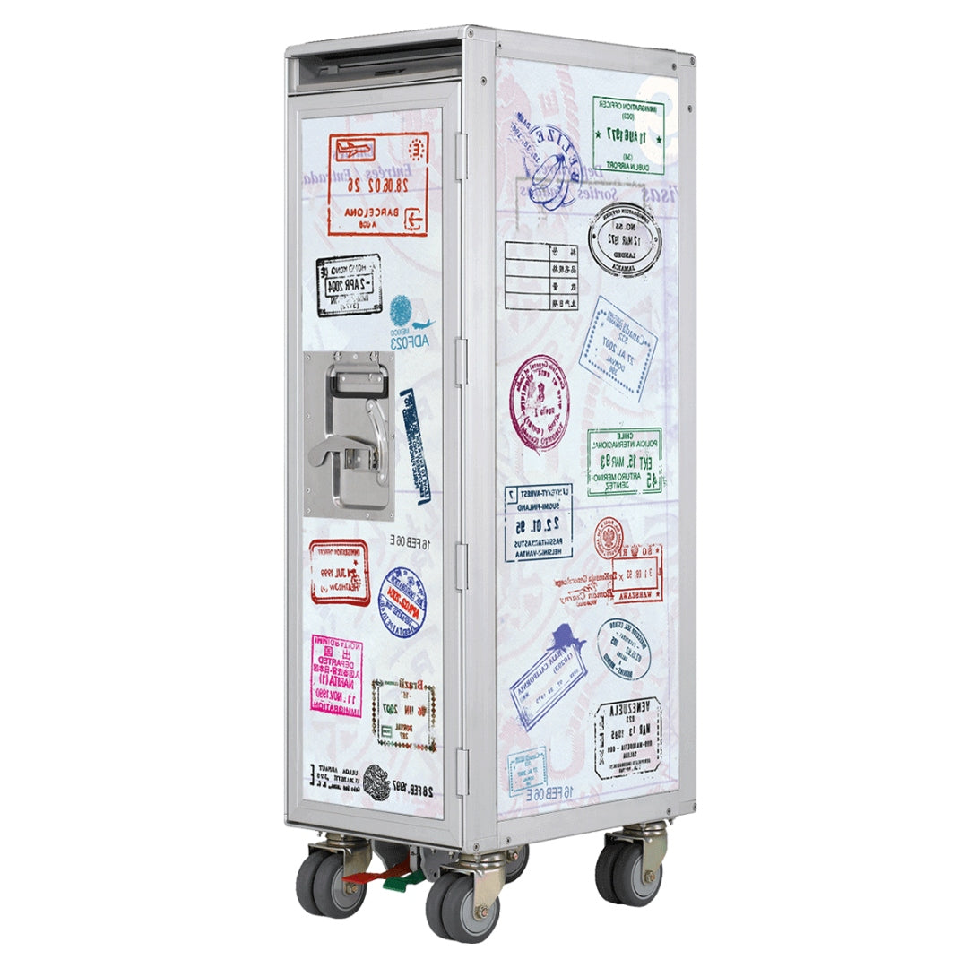 Aluminium-Flugservice-Trolley auf Rollen mit bunten internationalen Reisestempeln