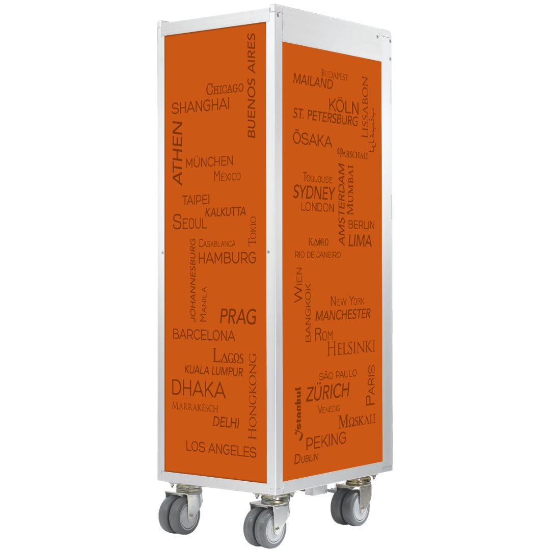 Moderner, orangefarbener Airline-Trolley mit Städtenamen, auf vier grauen Rollen