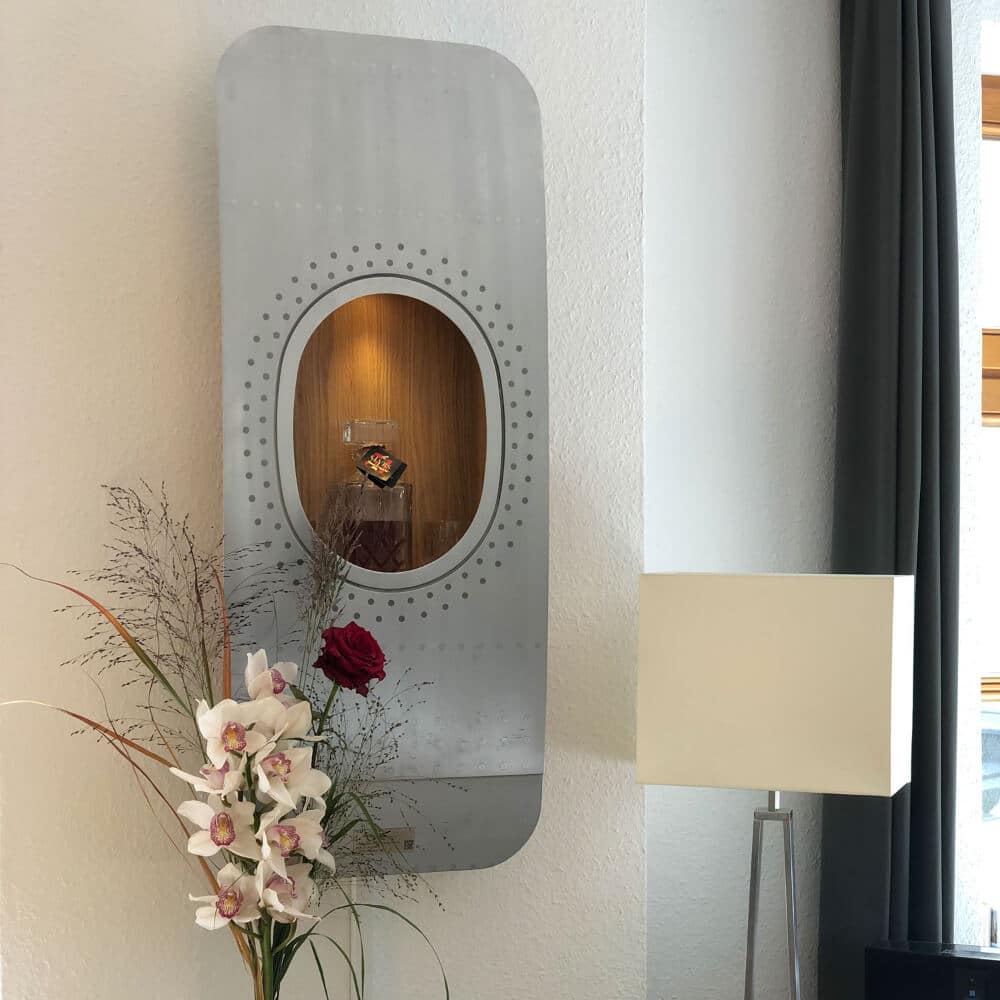 Skypak Wallbar One A Silver Matt Window Segment