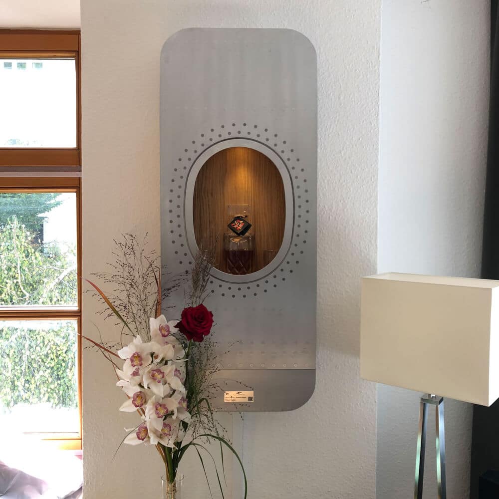 Skypak Wallbar One A Silver Matt Window Segment