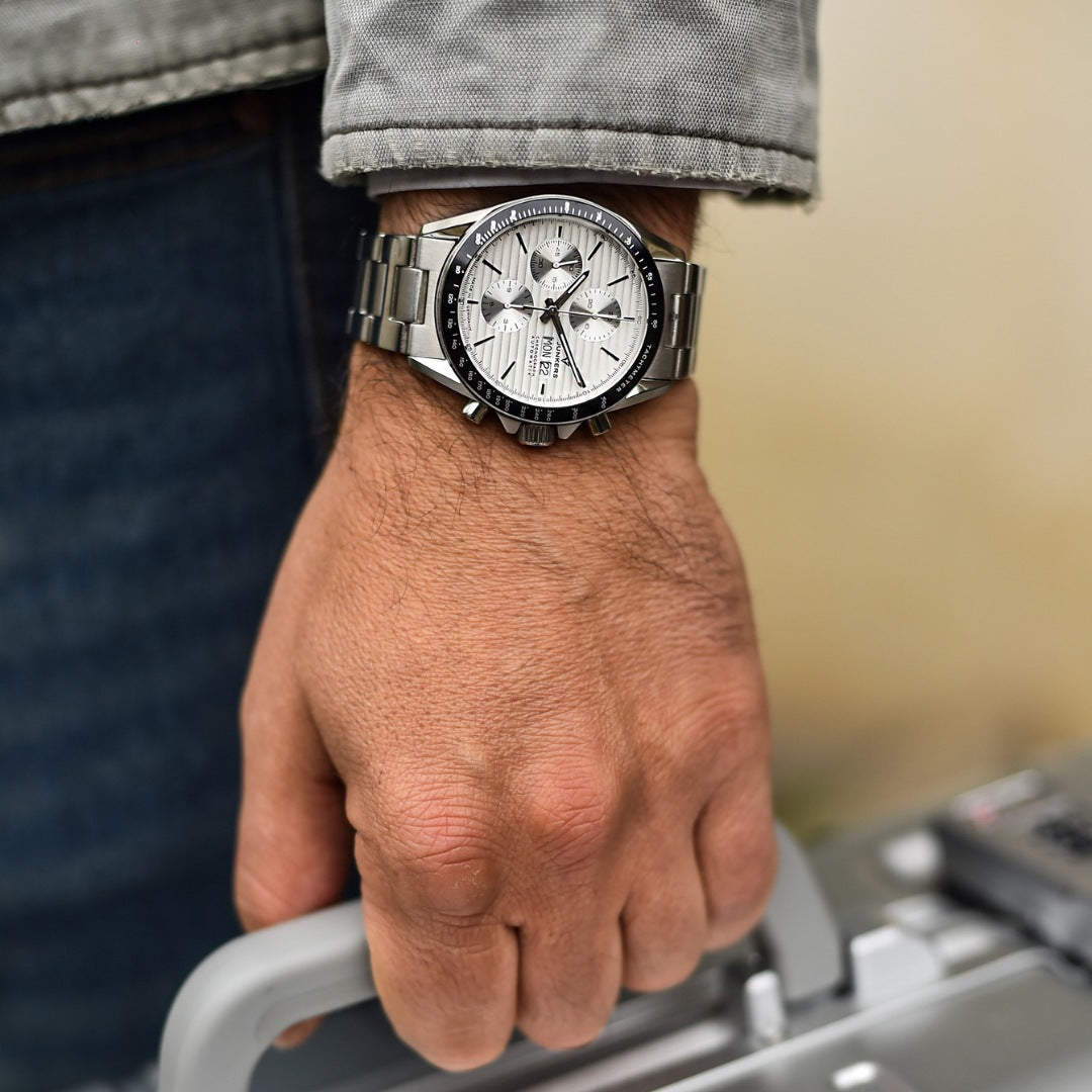 Junkers JUMO Chronograph Silber mit Metallarmband