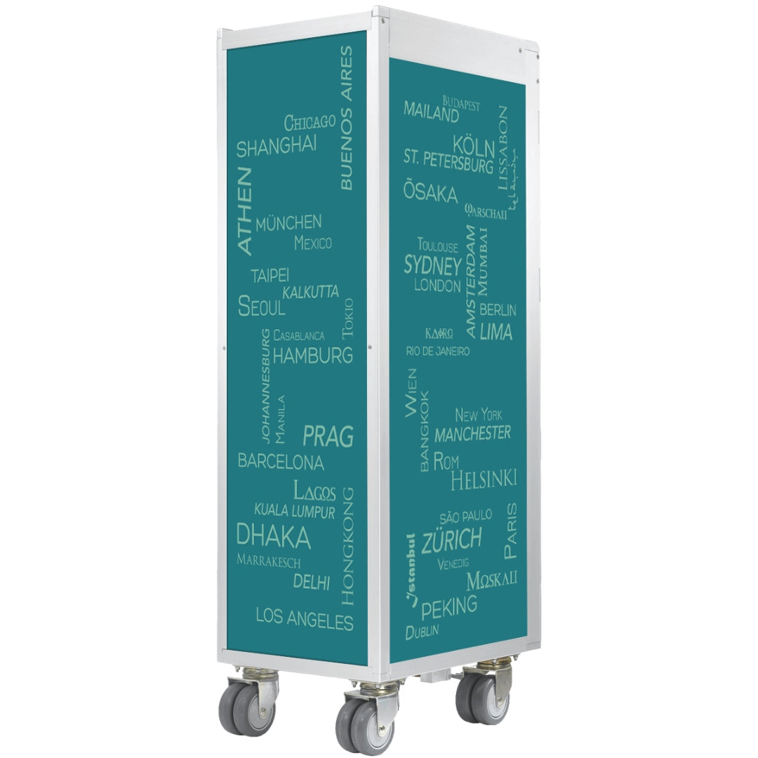 Hochformatiger dreiseitiger Rollcontainer mit weißen Rahmen und dunkelgrünen Seiten, bedruckt mit Städtenamen.