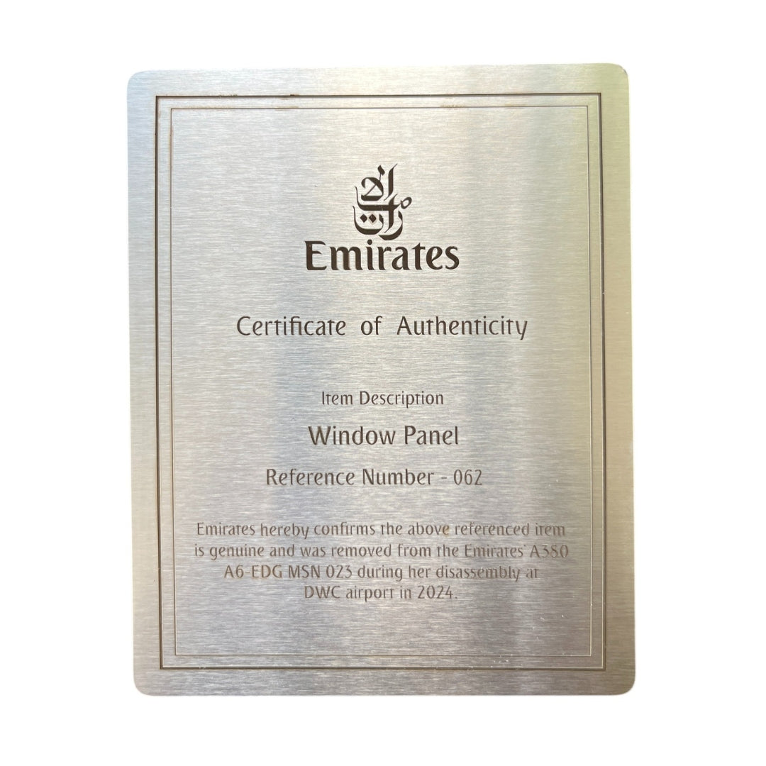 Echtheitszertifikat aus gebürstetem Metall mit Emirates-Logo für Fensterpaneel vom A380, Referenznummer 062