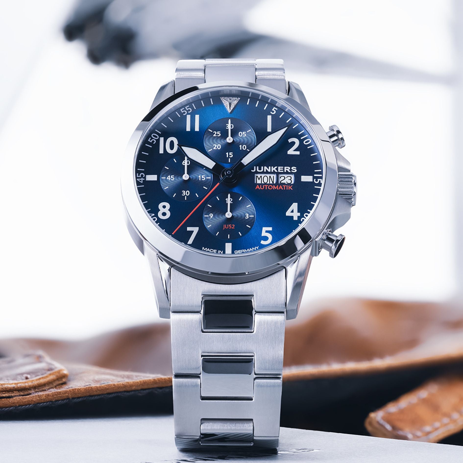 JU 52 Aviator Chronograph Blau M