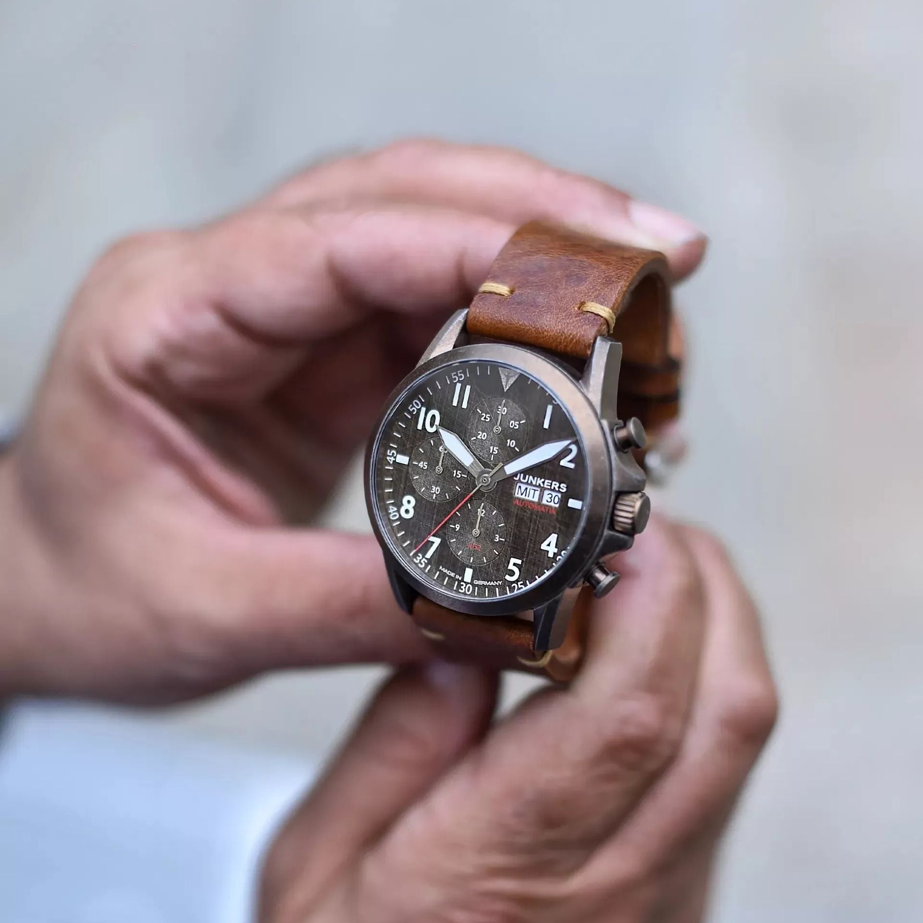 JU 52 Aviator Chronograph Bronze